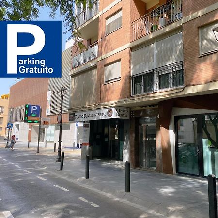 Apartamento Con Parking Gratis En El Centro, 2 Dormitorios Almería Exterior photo