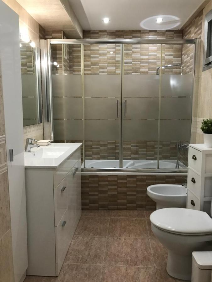 Apartamento Con Parking Gratis En El Centro, 2 Dormitorios Almería Exterior photo