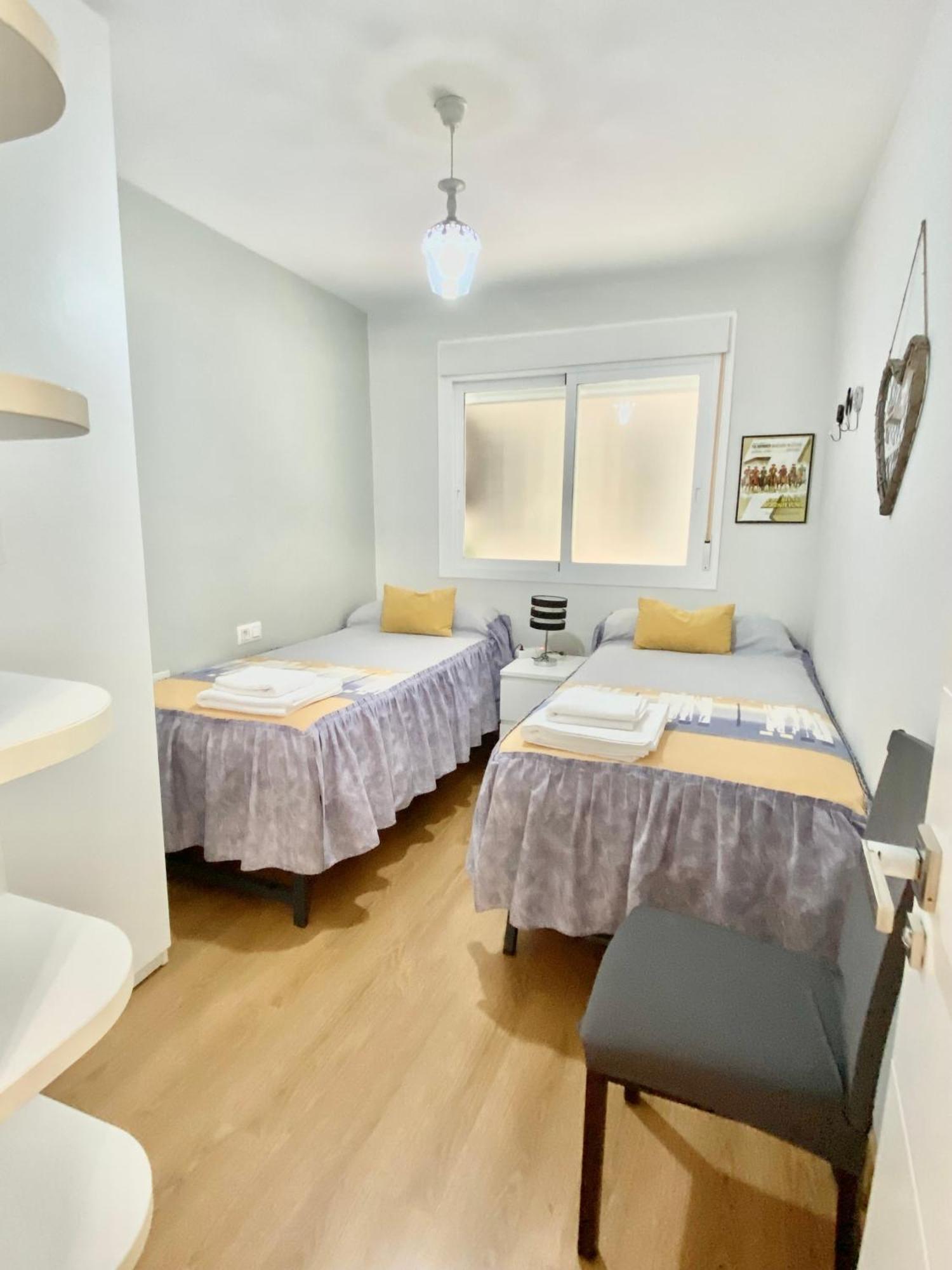 Apartamento Con Parking Gratis En El Centro, 2 Dormitorios Almería Exterior photo